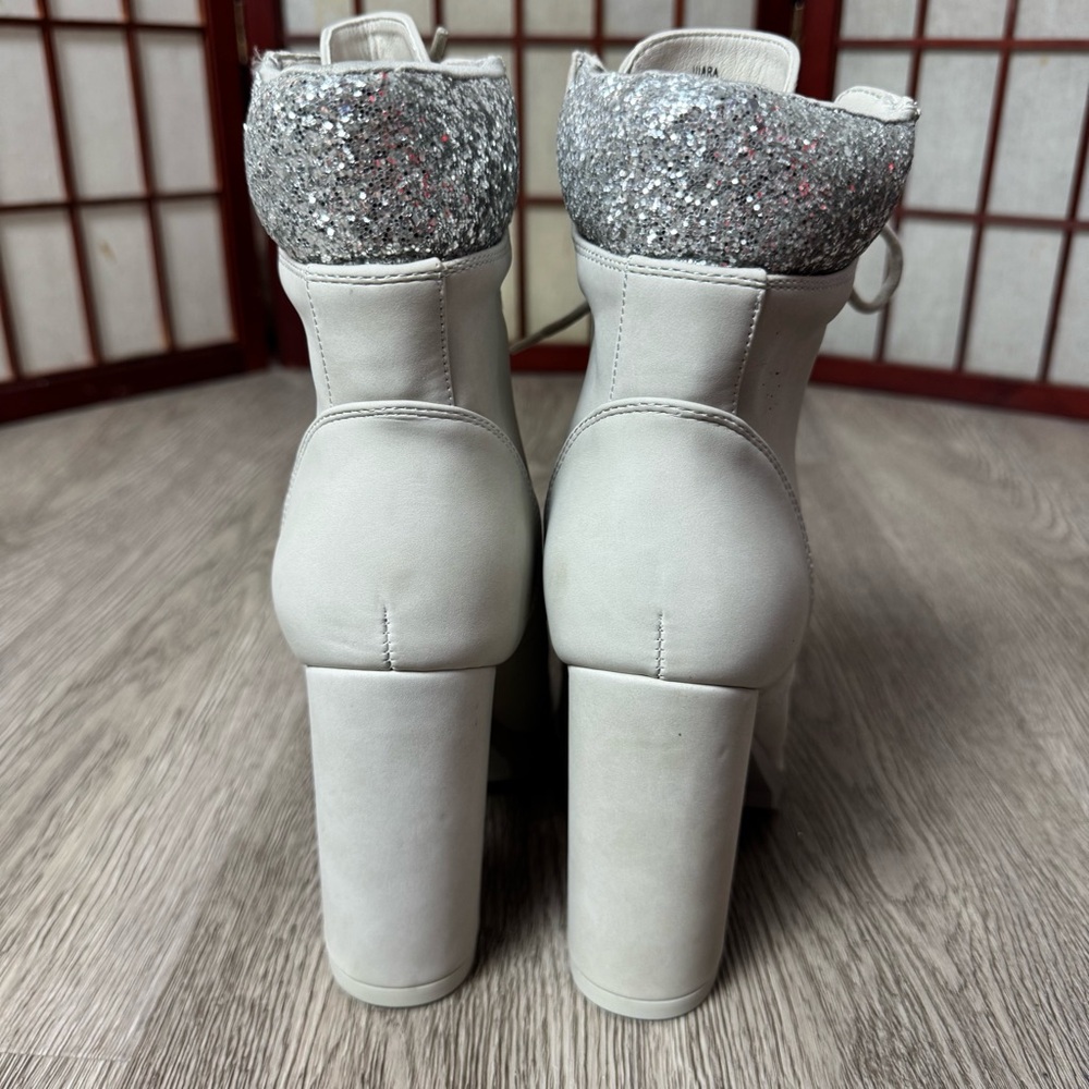 NEW in BOX Glitter Accent Chinky Heel Lace-Up Ankle Boots Sz 9 - Picture 6 of 9